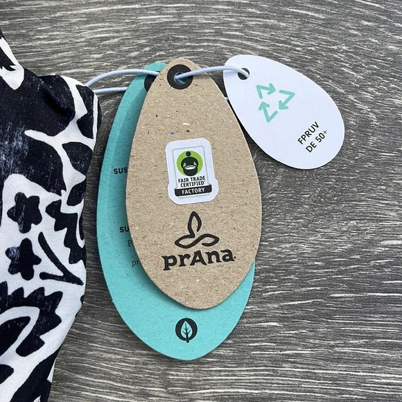 Prana Ruby Beach One Piece, flora fauna - Picture 12 of 12